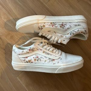 OLD SKOOL VINTAGE FLORAL SHOE